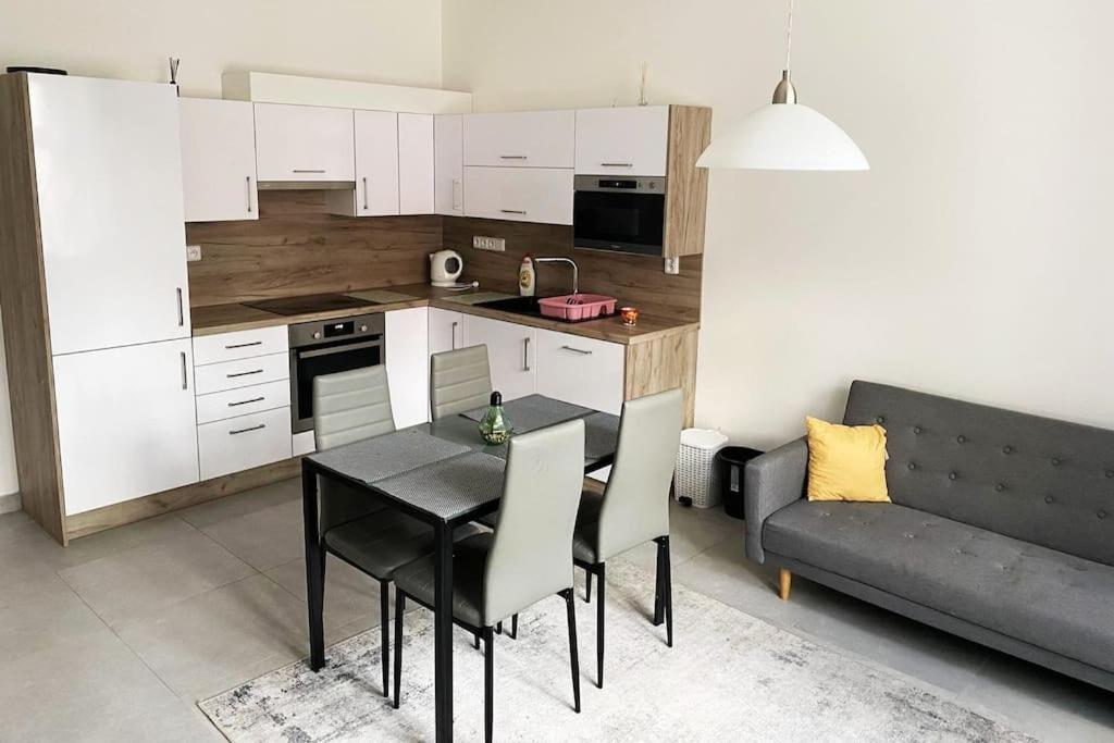 Spacious 2Br Apartment 6Min From Prague Castle! Exterior foto